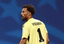 Goleiro Vozinha brilha contra a Espanha e vira destaque na Copa
