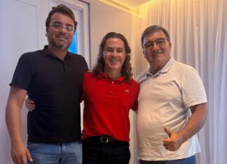 Veneziano recebe apoio à sua reeleição do vice-prefeito e do presidente da Câmara Municipal de Queimadas