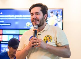 Vitor defende a implantação de uma escola estadual no Aluízio Campos, em Campina Grande
