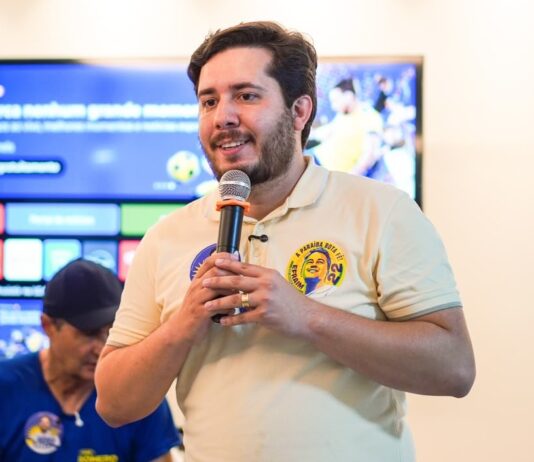 Vitor defende a implantação de uma escola estadual no Aluízio Campos, em Campina Grande