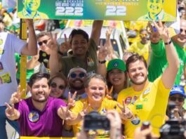 Vitor, Efraim e Bruno reforçam união política durante carreata em Campina Grande