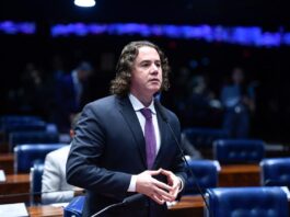 Senado aprova Relatório de Veneziano que moderniza concursos públicos; matéria vai à sanção do presidente Lula