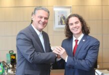 Em audiência com o Ministro da Agricultura e Pecuária, Veneziano encaminha solicitações de investimentos em cidades da Paraíba