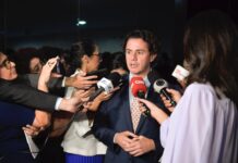 Senado atende requerimento de Veneziano e fará sessão nesta terça sobre retomada da concessão de benefícios para o setor de eventos