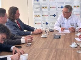 Veneziano agradece ao Ministro Padilha a destinação de três carretas da saúde para Guarabira, Sumé e Queimadas