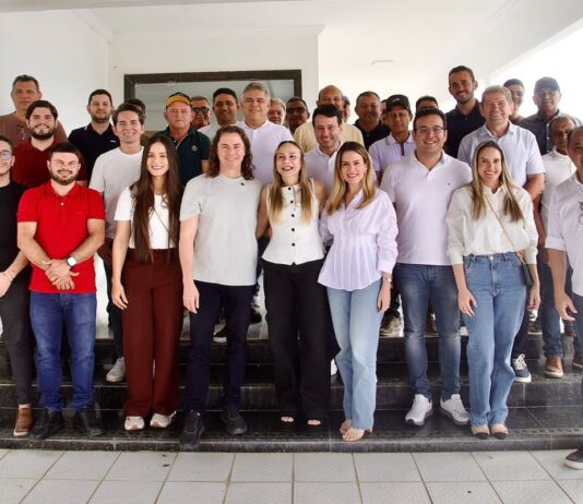 13 prefeitos do Vale do Piancó se reúnem e convidam Veneziano para reafirmar apoio à sua reeleição
